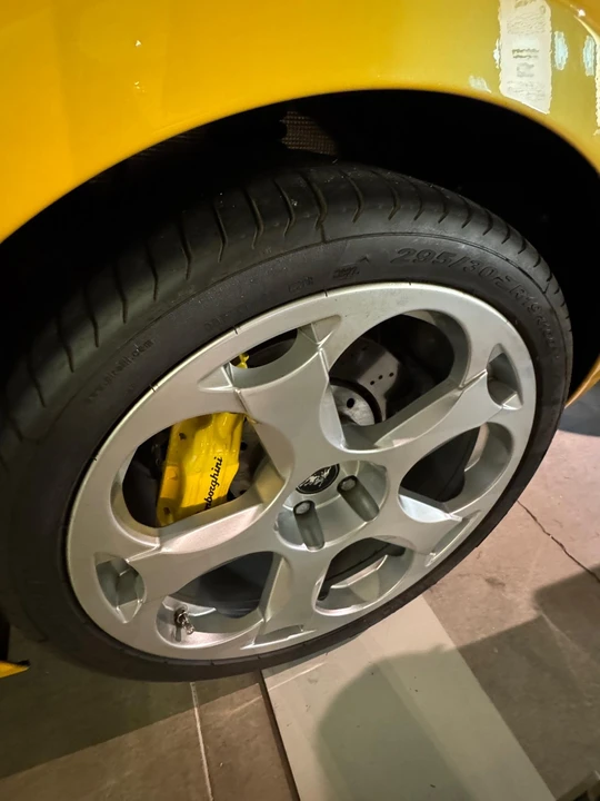 2004 Lamborghini Gallardo - Image 24 of 31
