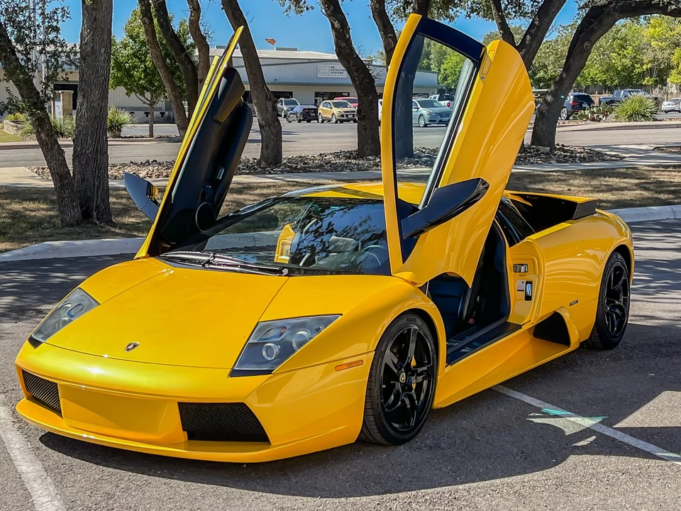 2004 Lamborghini Murcielago - Image 16 of 31