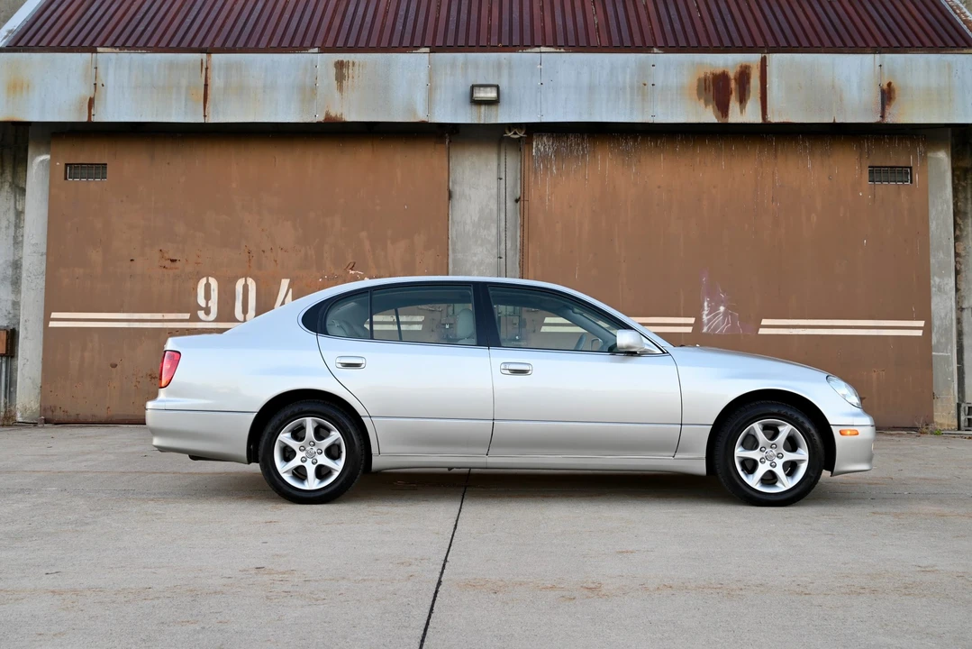 2004 Lexus GS 2nd Gen - Image 10 of 31