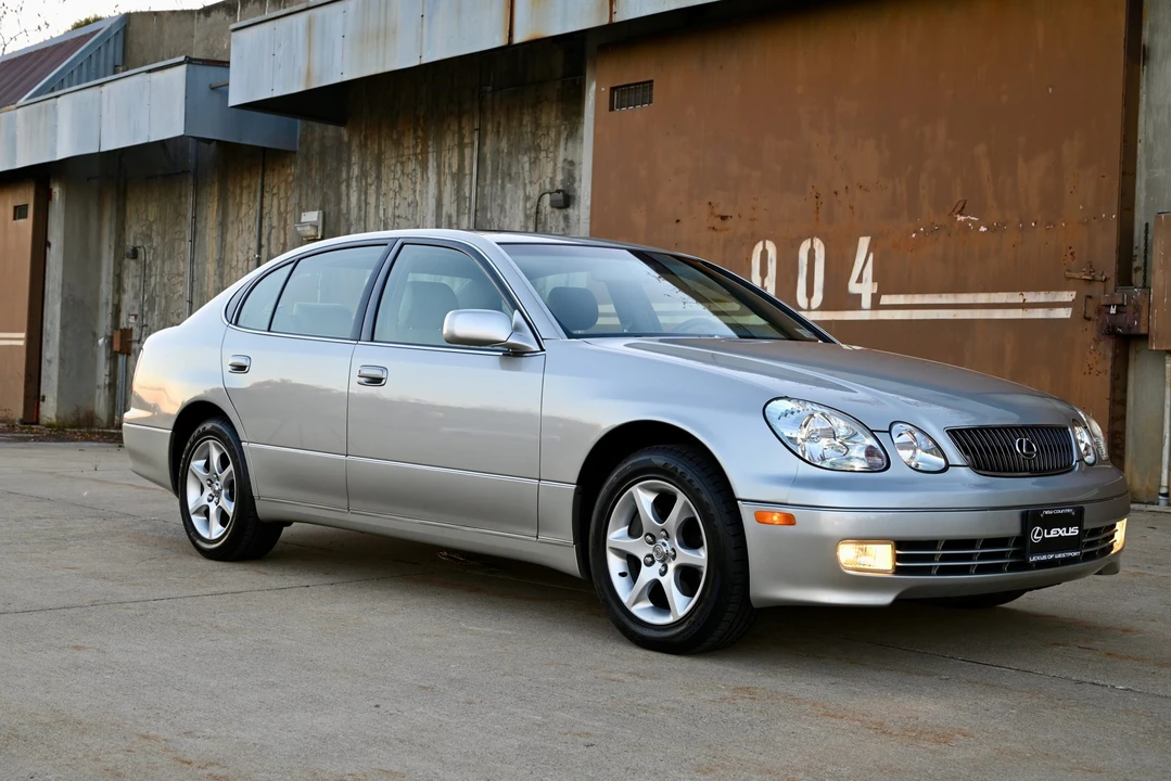 2004 Lexus GS 2nd Gen - Image 4 of 31