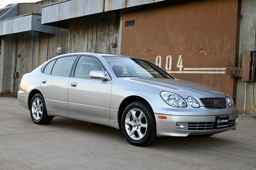 2004 Lexus GS 2nd Gen - Image 3 of 31