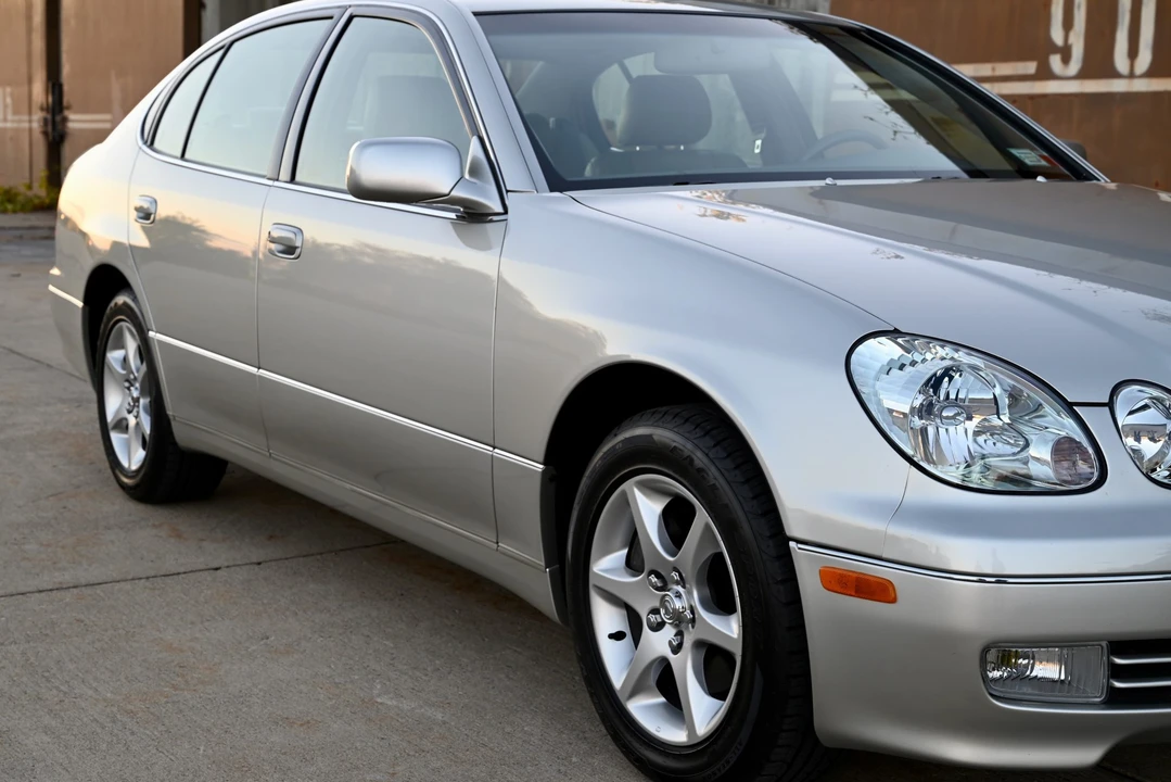 2004 Lexus GS 2nd Gen - Image 29 of 31