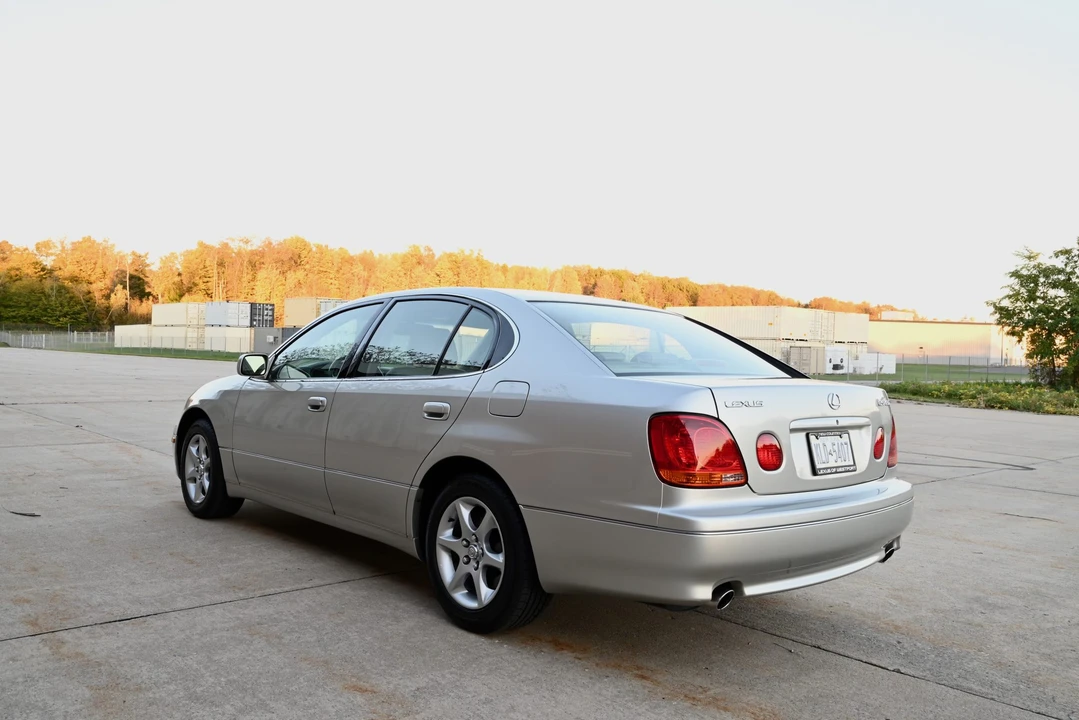 2004 Lexus GS 2nd Gen - Image 20 of 31