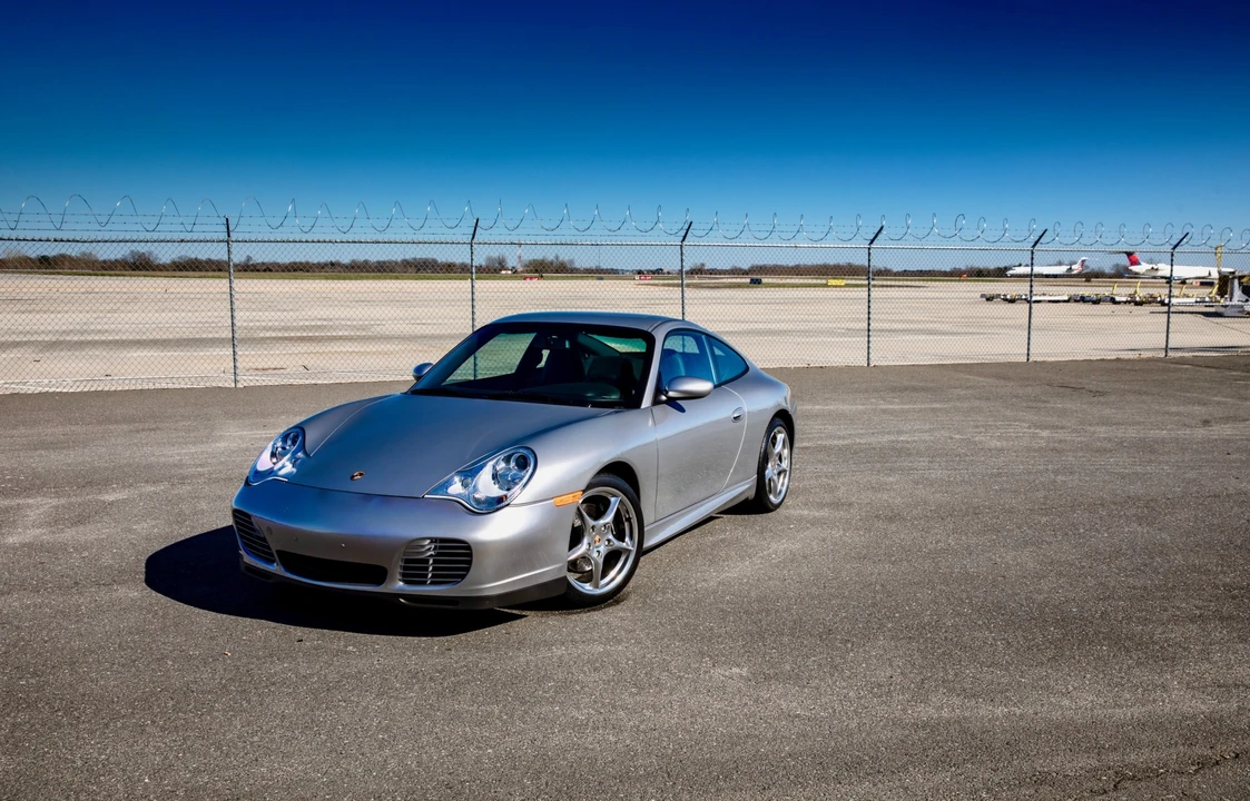 2004 Porsche 996 Carrera - Image 9 of 31