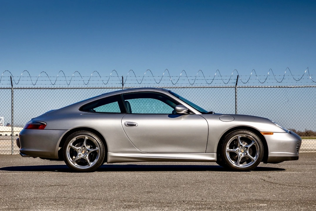 2004 Porsche 996 Carrera - Image 14 of 31