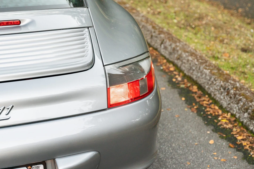 2004 Porsche 996 Carrera 4 - Image 19 of 31