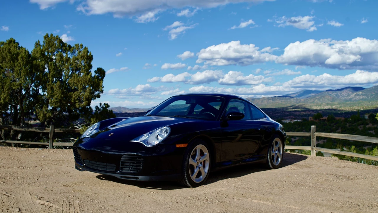 2004 Porsche 996 Carrera 4S - Image 10 of 31