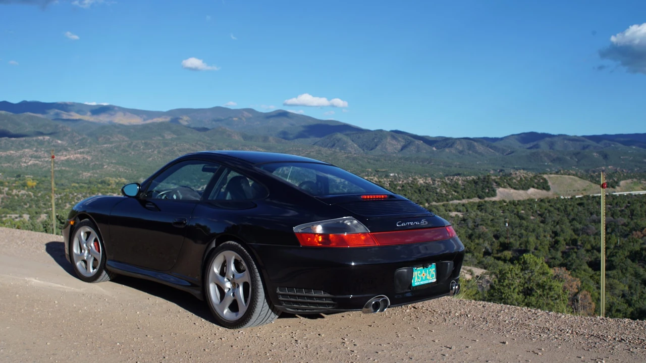 2004 Porsche 996 Carrera 4S - Image 23 of 31
