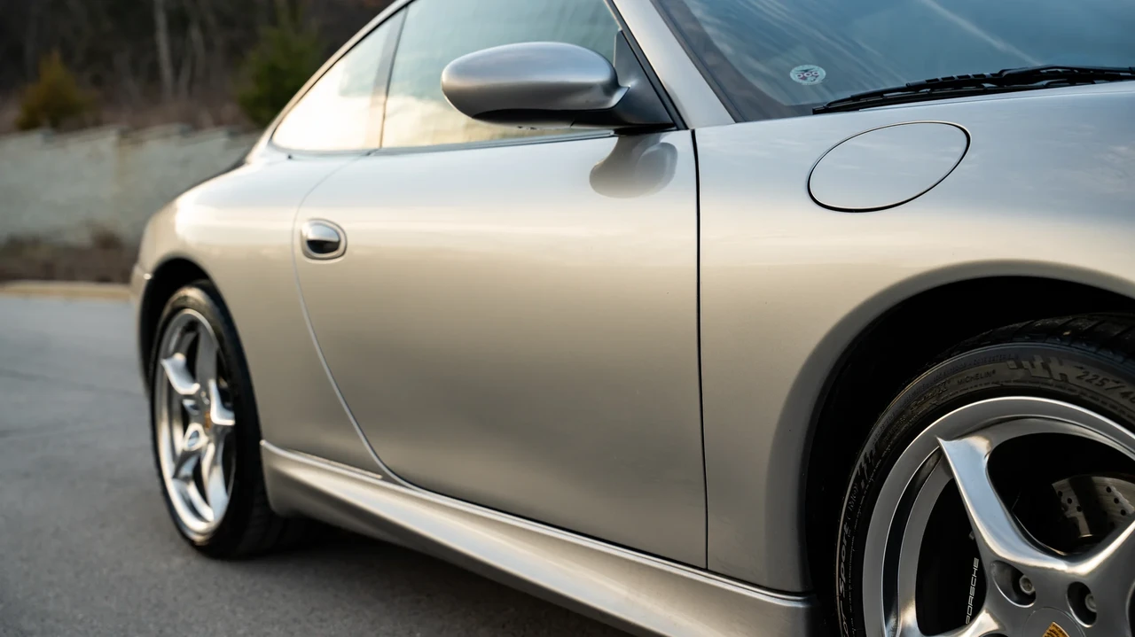 2004 Porsche 996 Carrera - Image 27 of 31