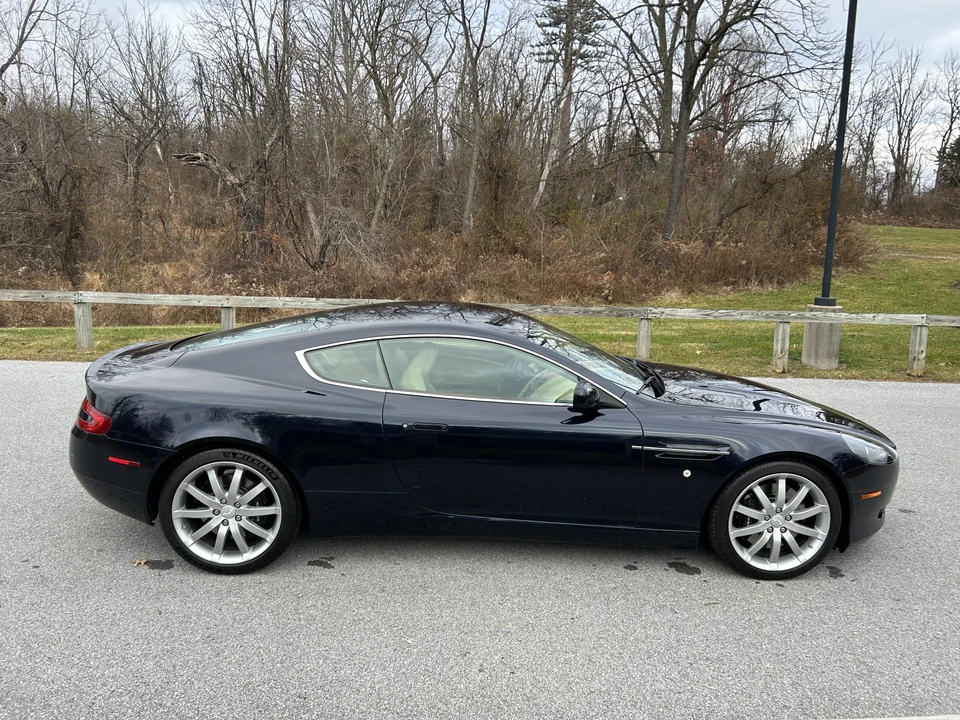 2005 Aston Martin DB9 - Image 13 of 31