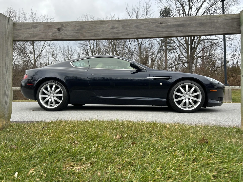 2005 Aston Martin DB9 - Image 14 of 31