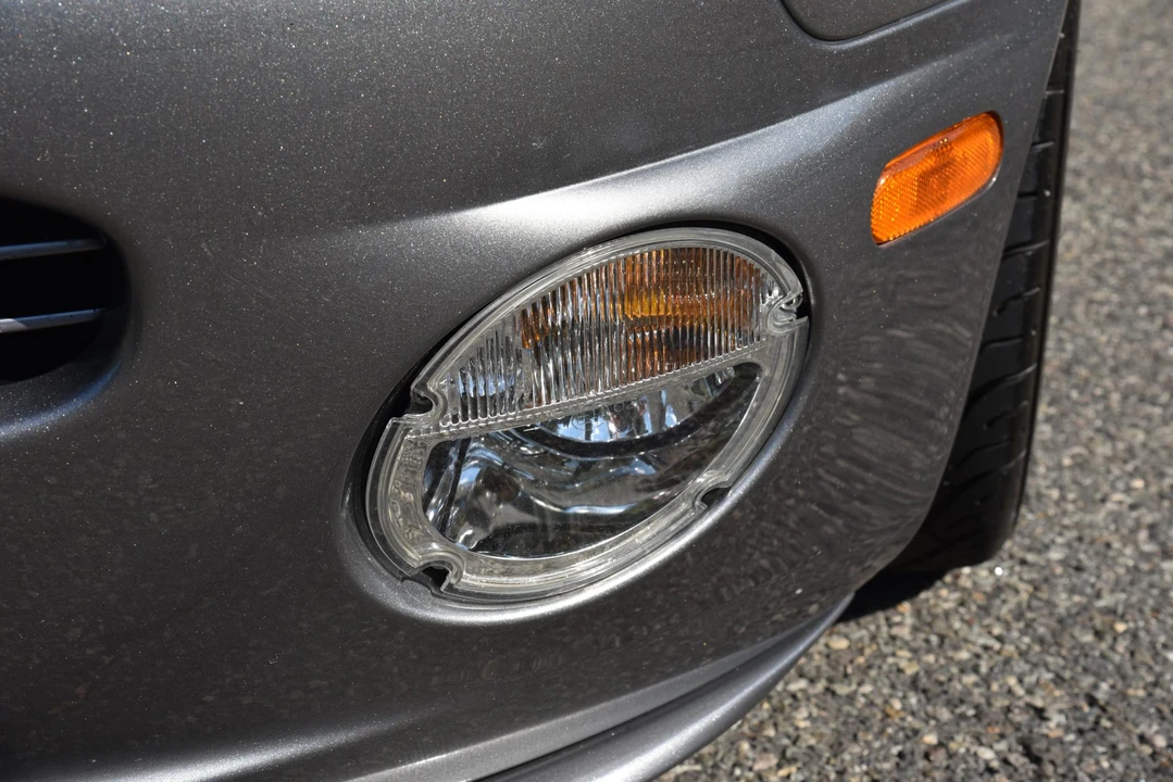 2005 Aston Martin Vanquish 1st Gen - Image 23 of 31