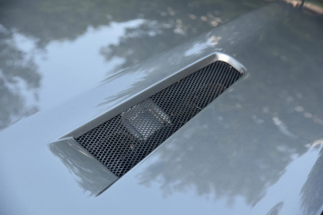 2005 Aston Martin Vanquish 1st Gen - Image 22 of 31