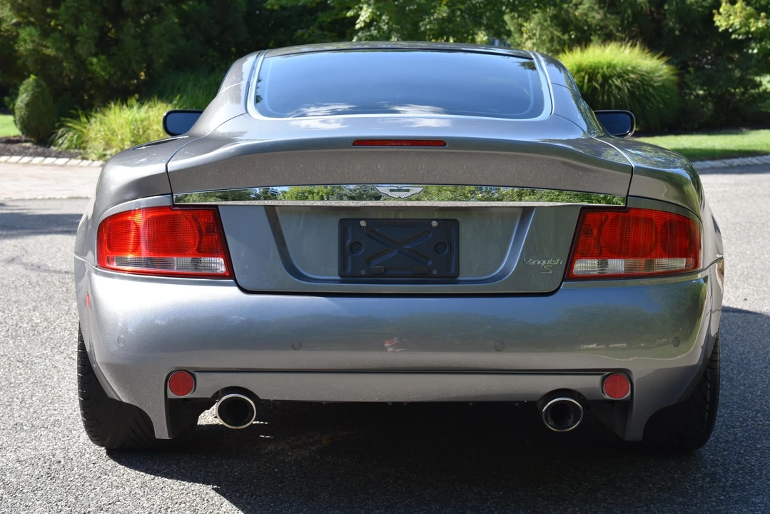 2005 Aston Martin Vanquish 1st Gen - Image 15 of 31
