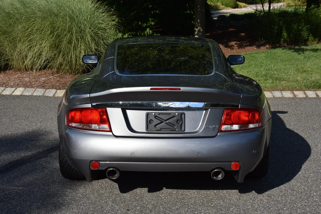 2005 Aston Martin Vanquish 1st Gen - Image 14 of 31