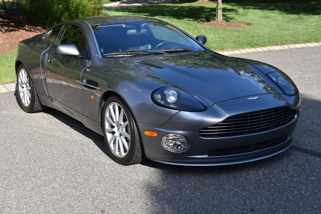 2005 Aston Martin Vanquish 1st Gen - Image 10 of 31
