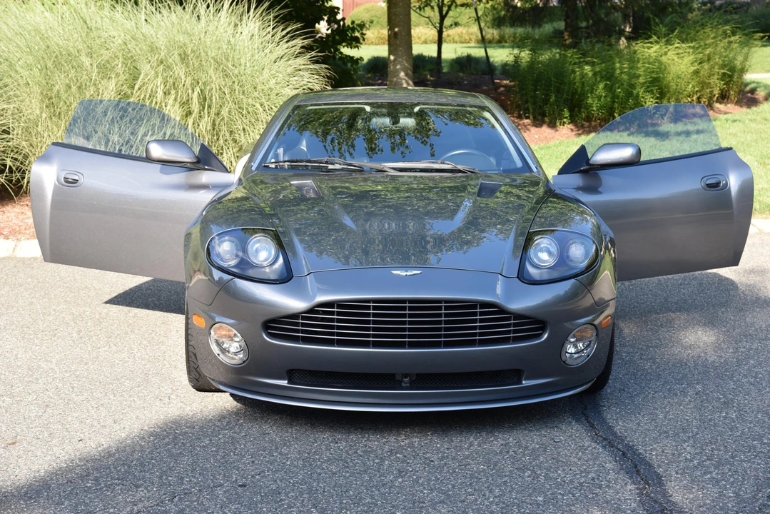 2005 Aston Martin Vanquish 1st Gen - Image 5 of 31