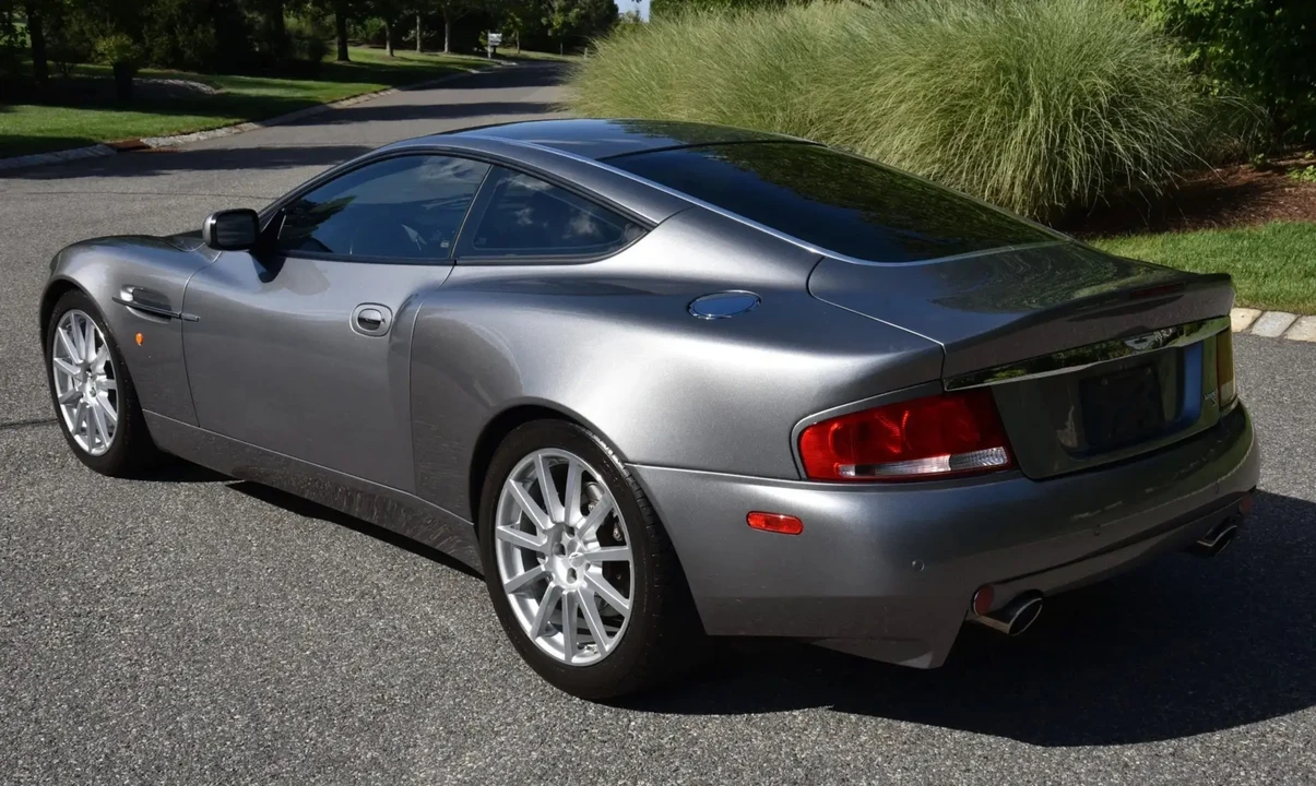 2005 Aston Martin Vanquish 1st Gen - Image 4 of 6