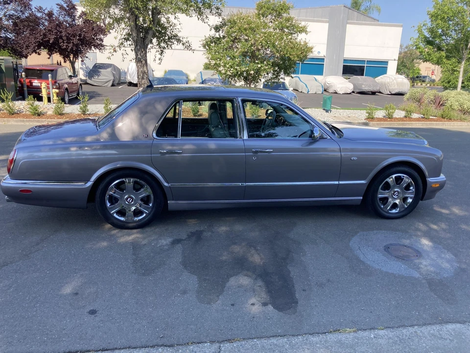 2005 Bentley Arnage R & RL - Image 9 of 31