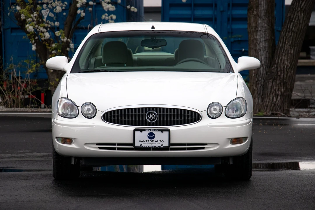 2005 Buick LaCrosse - Image 24 of 31
