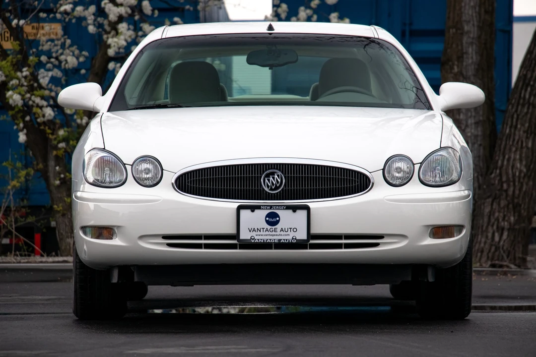 2005 Buick LaCrosse - Image 26 of 31