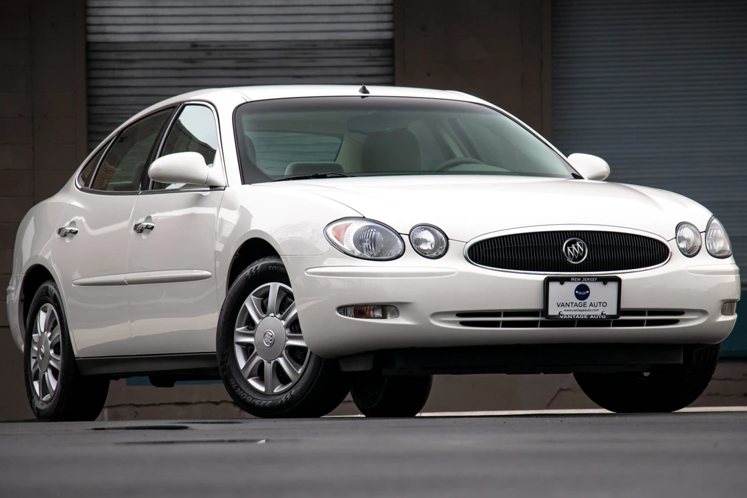 2005 Buick LaCrosse - Image 18 of 31