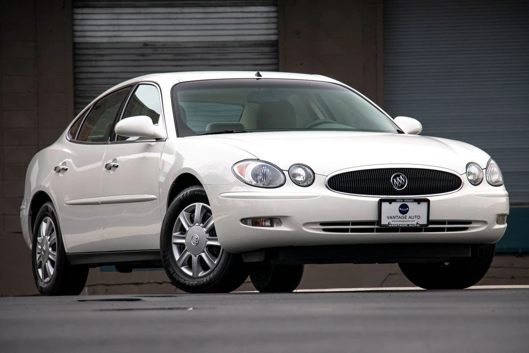 2005 Buick LaCrosse - Image 19 of 31