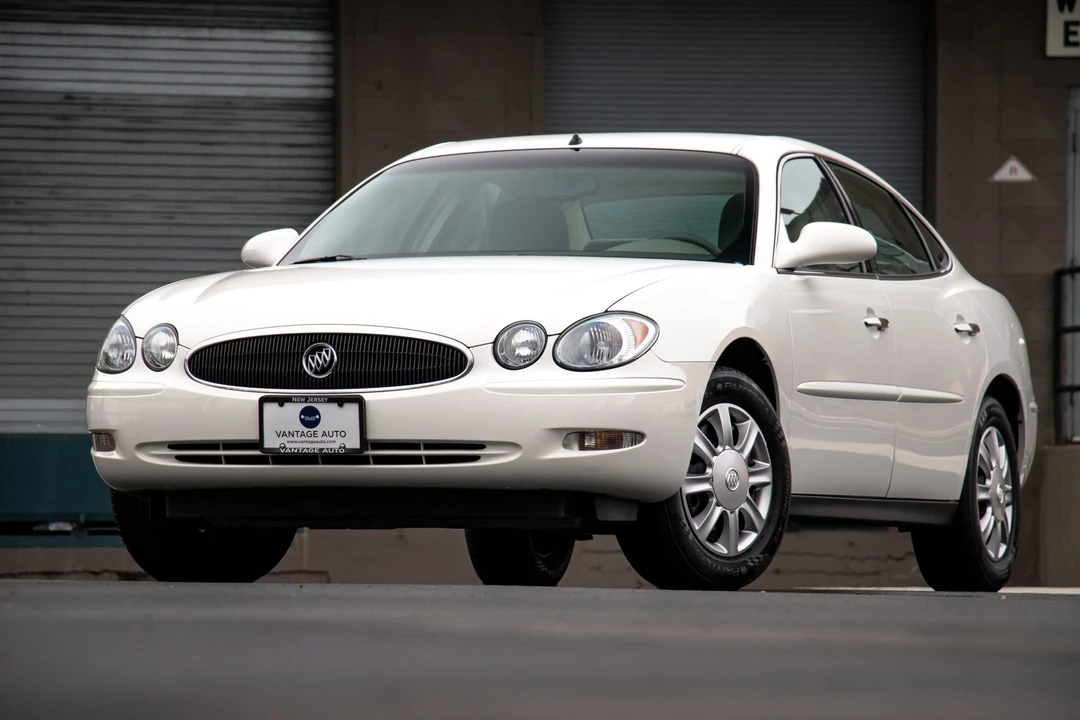 2005 Buick LaCrosse - Image 7 of 31