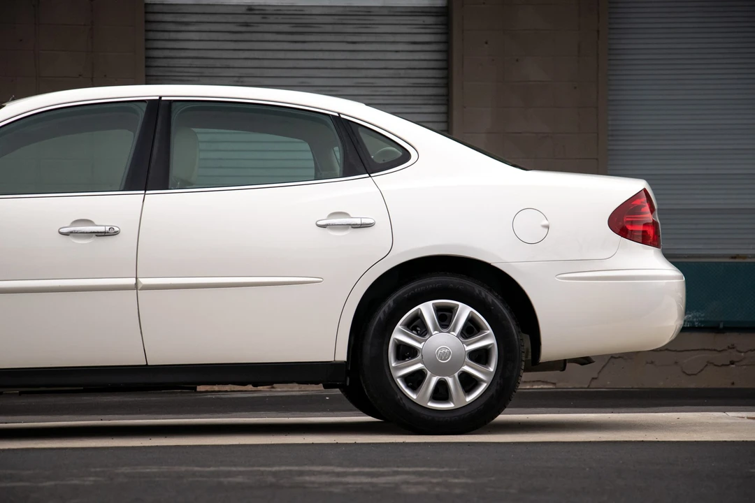 2005 Buick LaCrosse - Image 31 of 31