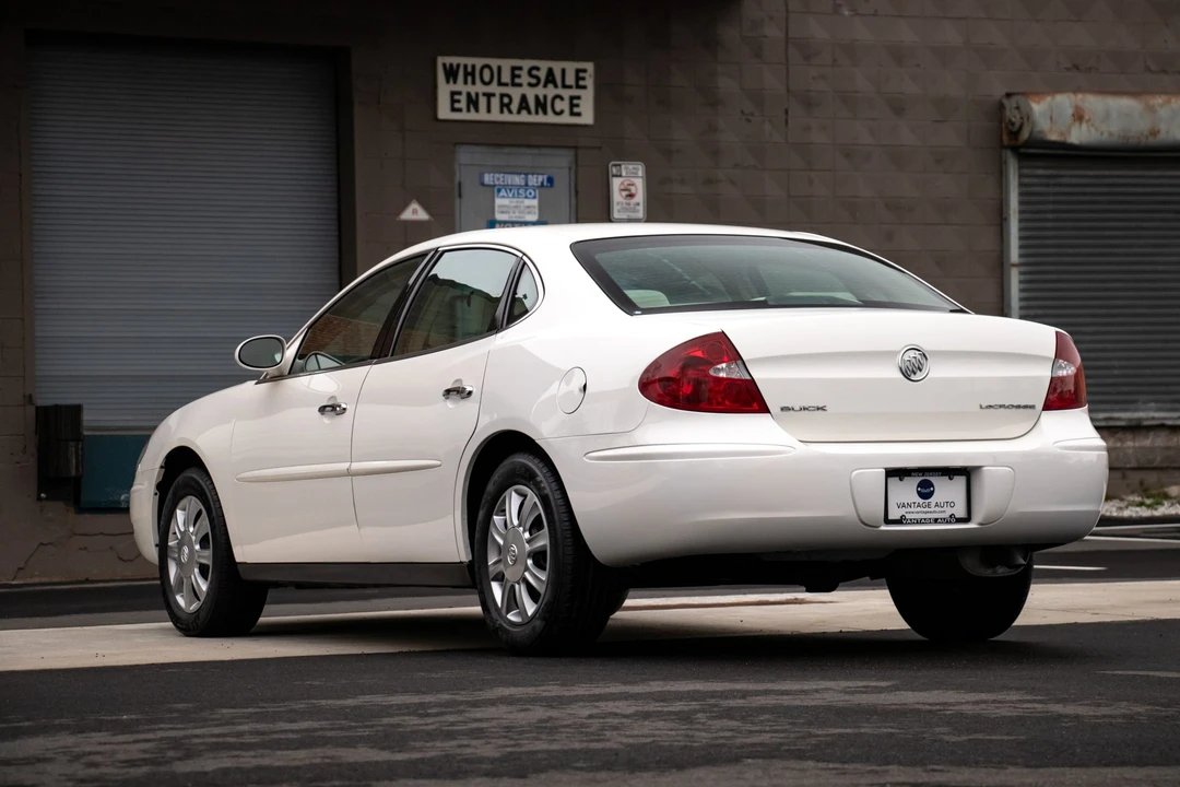2005 Buick LaCrosse - Image 11 of 31