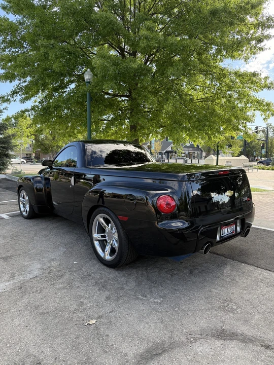 2005 Chevrolet SSR - Image 6 of 31