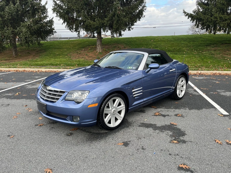 2005 Chrysler Crossfire - Image 10 of 31