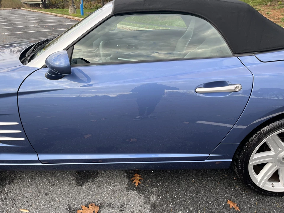 2005 Chrysler Crossfire - Image 24 of 31
