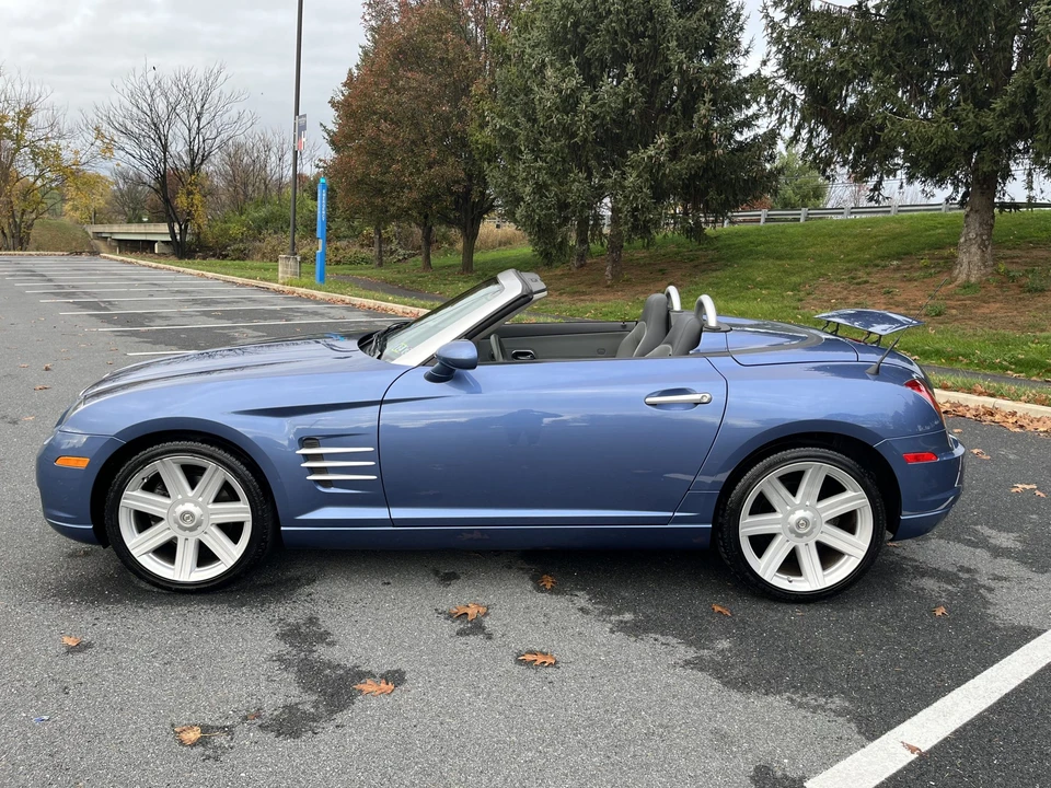 2005 Chrysler Crossfire - Image 9 of 31