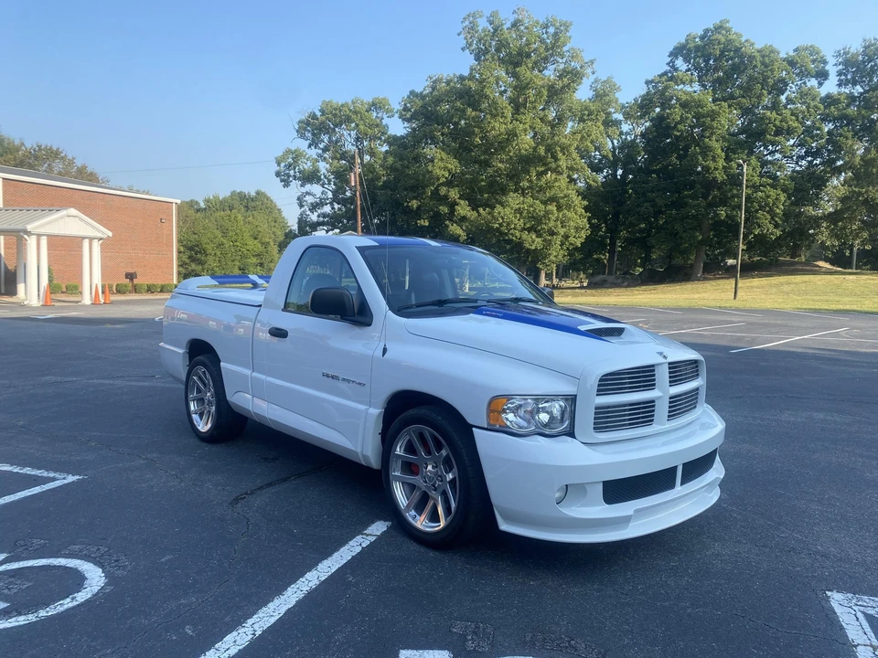 2005 Dodge Ram SRT-10 3rd Gen - Image 20 of 31