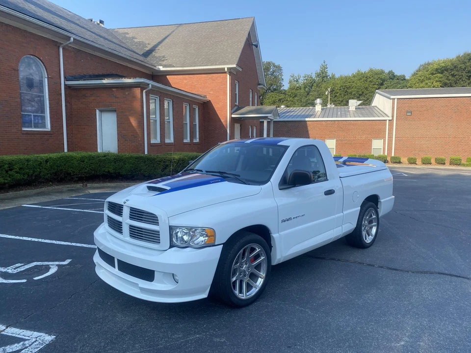 2005 Dodge Ram SRT-10 3rd Gen - Image 17 of 31