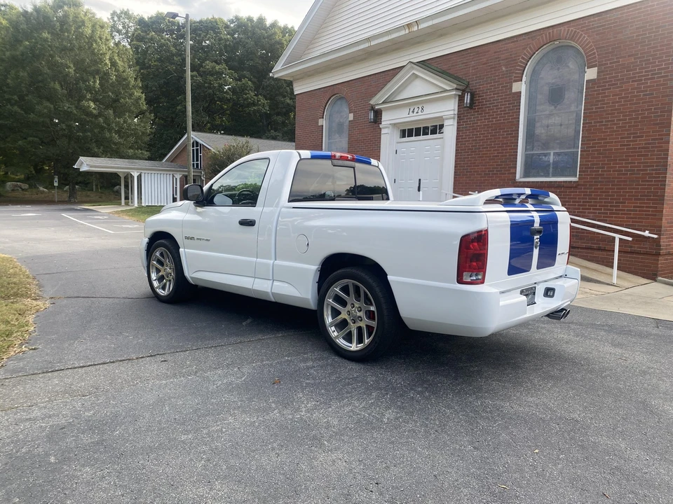 2005 Dodge Ram SRT-10 3rd Gen - Image 5 of 31