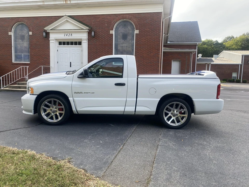 2005 Dodge Ram SRT-10 3rd Gen - Image 4 of 31