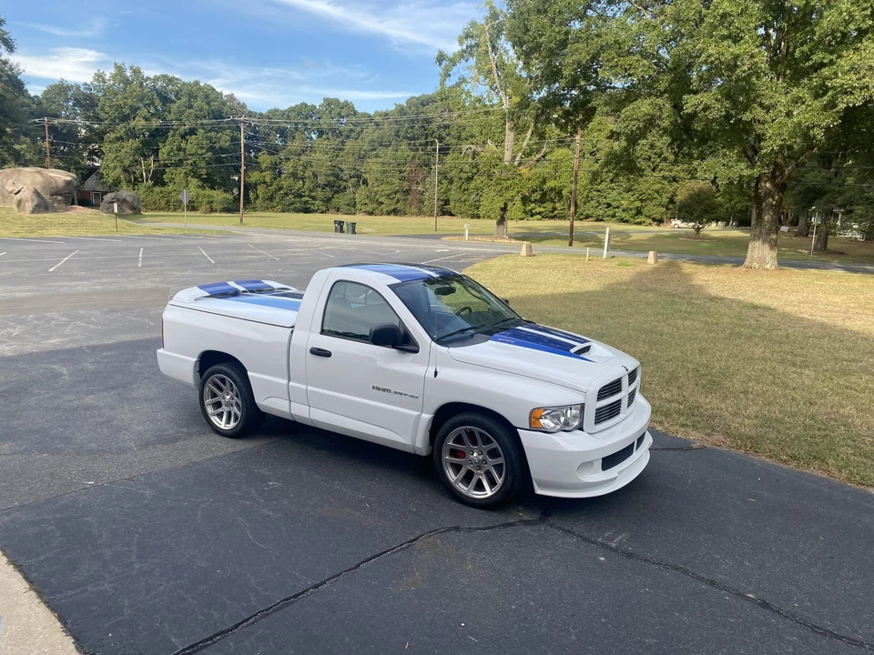 2005 Dodge Ram SRT-10 3rd Gen - Image 10 of 31