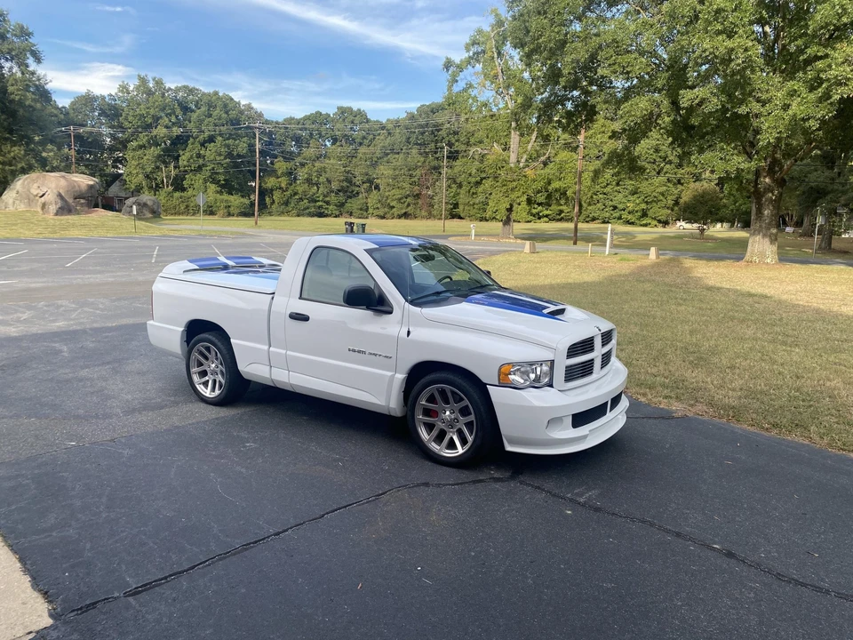 2005 Dodge Ram SRT-10 3rd Gen - Image 9 of 31