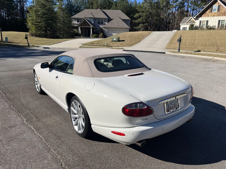 2005 Jaguar X100 XK8 - Image 10 of 31
