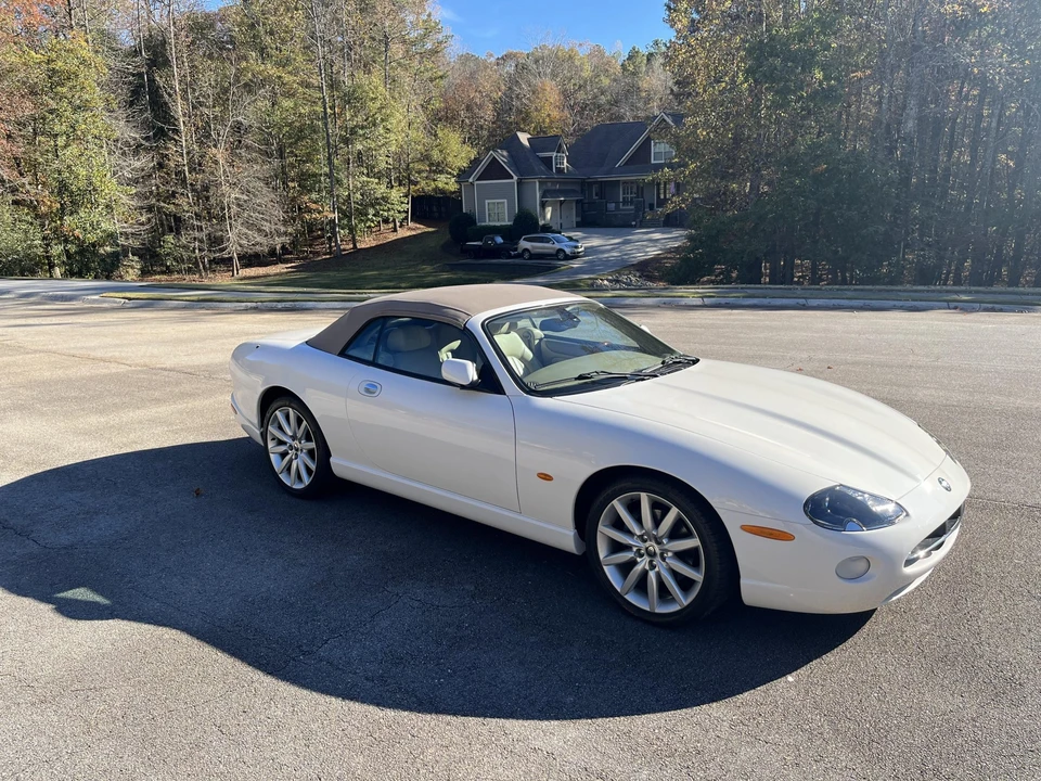 2005 Jaguar X100 XK8 - Image 16 of 31