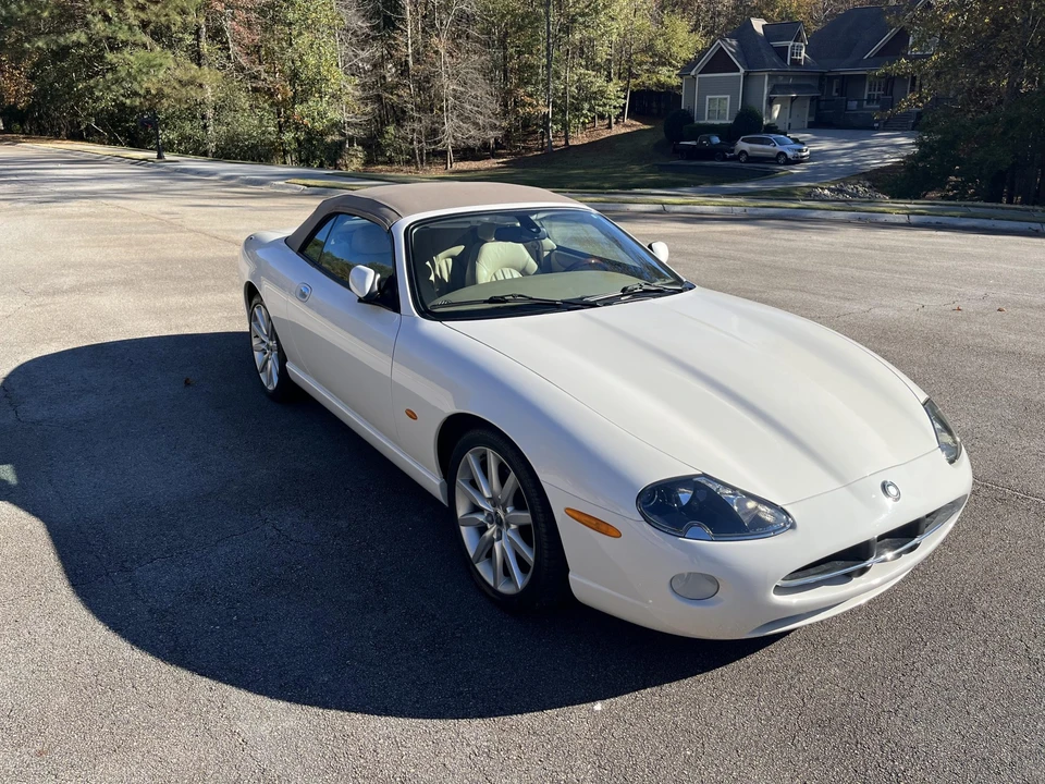 2005 Jaguar X100 XK8 - Image 17 of 31