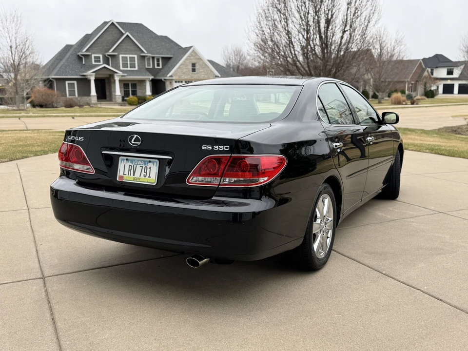 2005 Lexus ES 4th Gen - Image 23 of 31