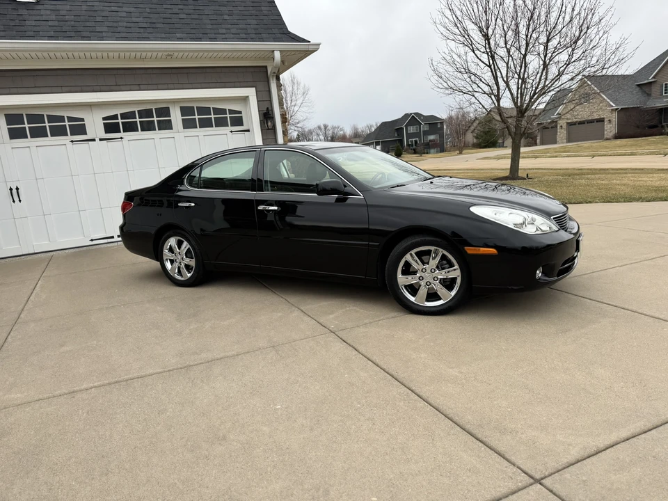 2005 Lexus ES 4th Gen - Image 15 of 31