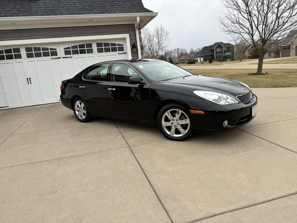 2005 Lexus ES 4th Gen - Image 14 of 31