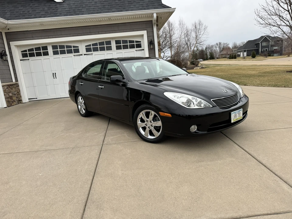 2005 Lexus ES 4th Gen - Image 13 of 31