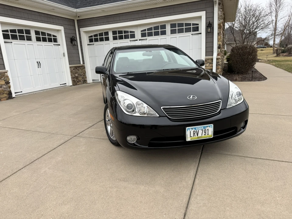 2005 Lexus ES 4th Gen - Image 11 of 31