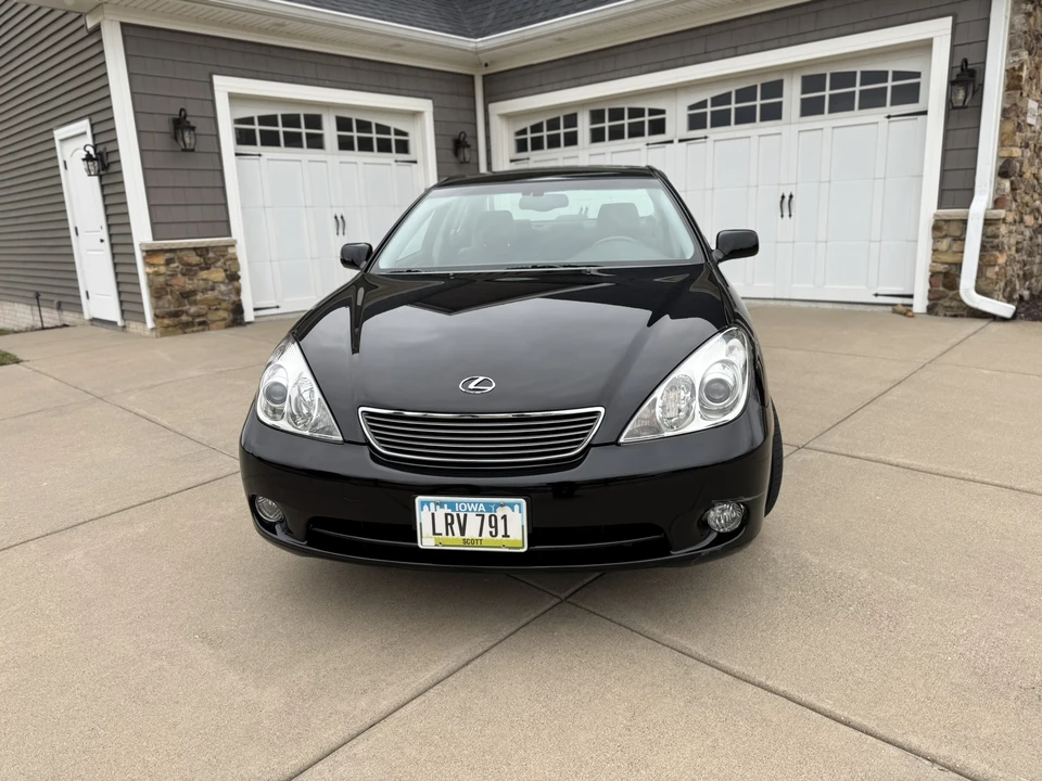 2005 Lexus ES 4th Gen - Image 9 of 31