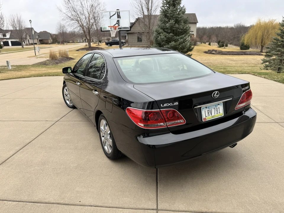2005 Lexus ES 4th Gen - Image 27 of 31